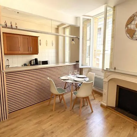 Apartment L'erable - Calme-clim En Plein Centre